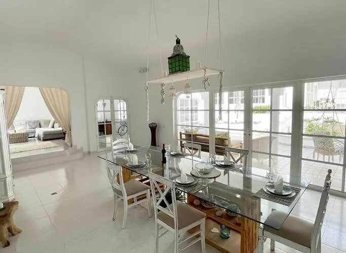 Grosse Sonnendurchflutete Tatil Evi *