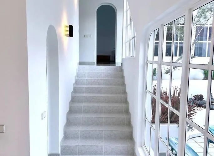 Grosse Sonnendurchflutete Tatil Evi